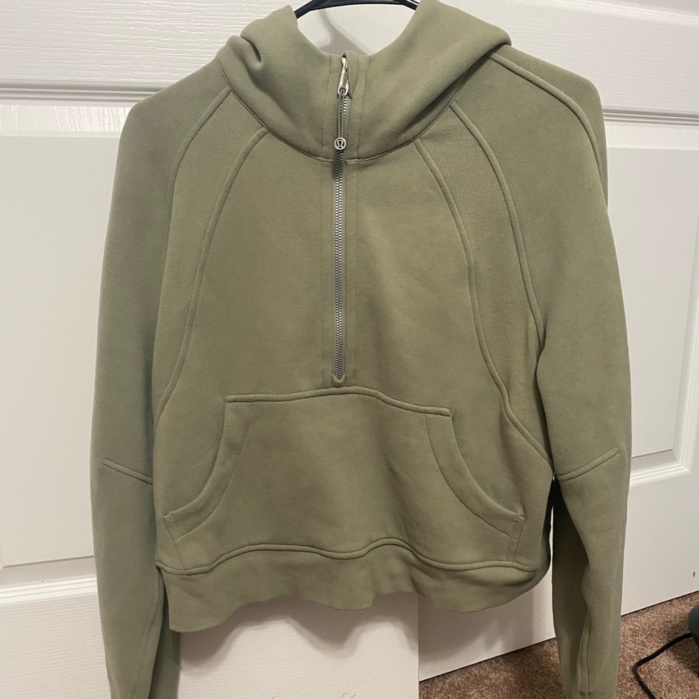 Lululemon XS/S crop olive scuba hoodie
